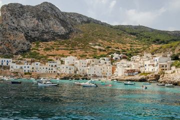 Viaggio alle Egadi: cosa vedere a Levanzo